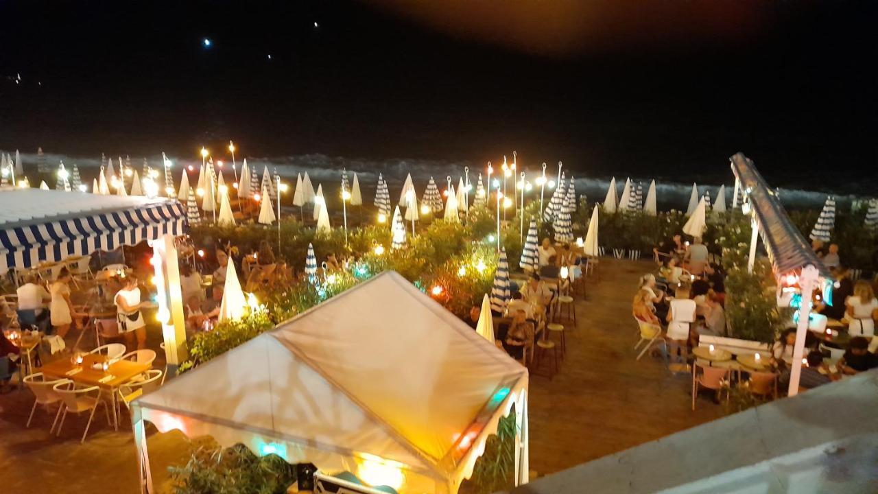 Nice Beau 2 Pieces Atypique-Original 200 M Mer, Promenade Des Anglais, Negresco المظهر الخارجي الصورة